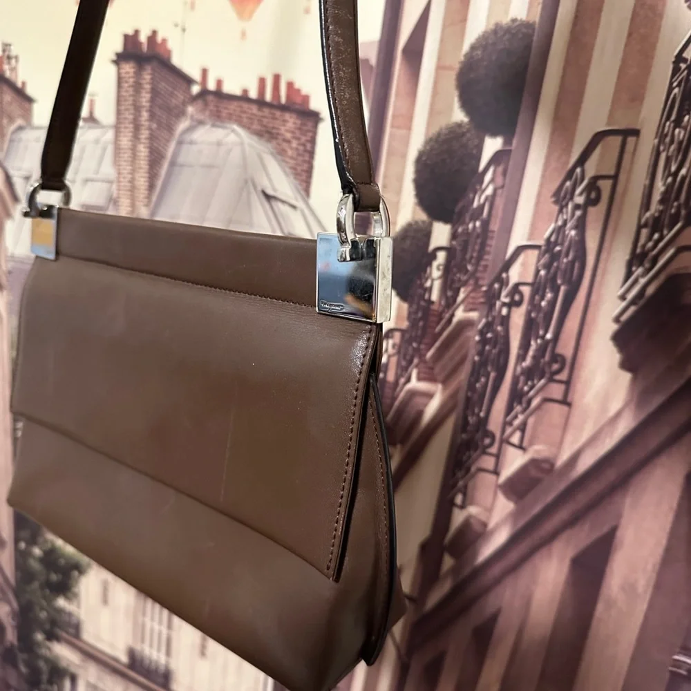 Beautiful brown Ferragamo shoulder bag - Picture 4 of 4